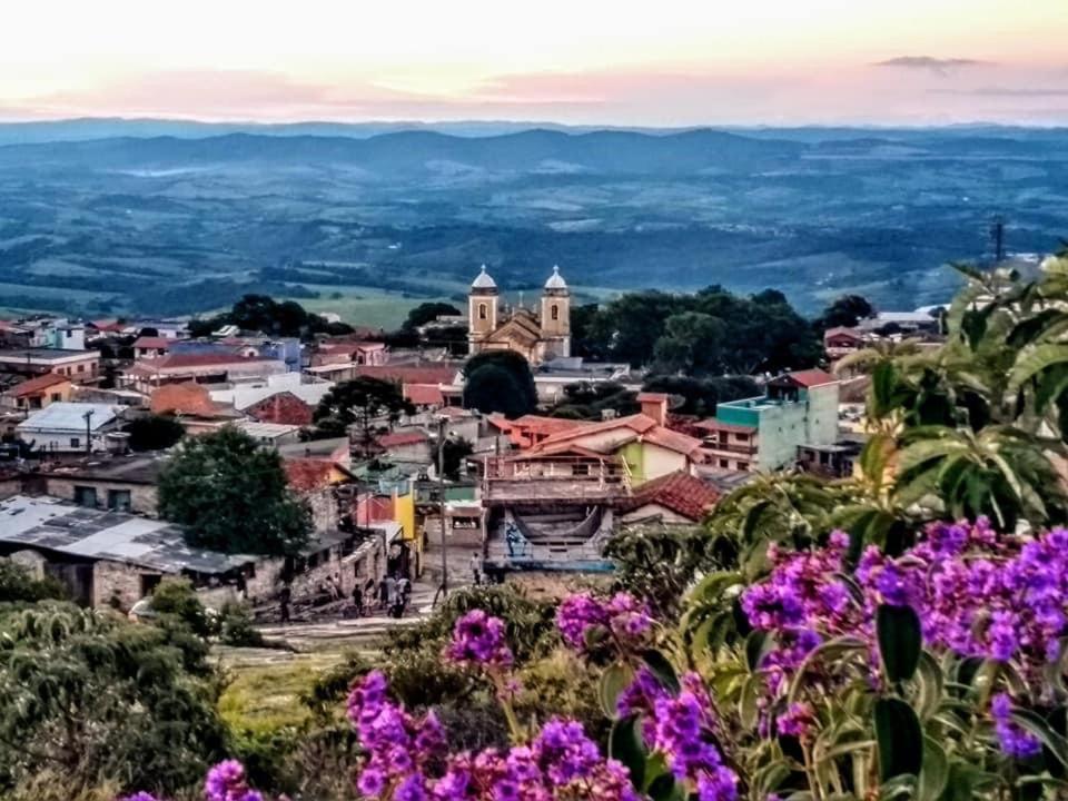 Pousada Rosa Mistica São Tomé das Letras Exteriör bild
